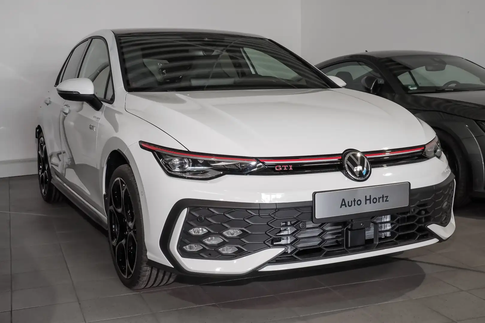 Volkswagen Golf GTI 2,0 l TSI OPF 195 kW (265 PS) 7-Gang- DSG Weiß - 2