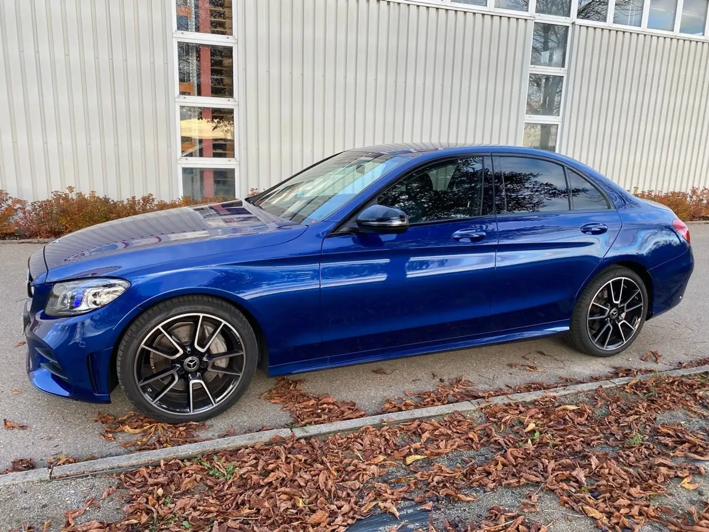 Mercedes-Benz C 300 AMG I Burmester I Tot Winkel I Line Assist I Leder Blauw - 2
