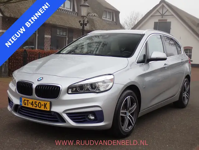 BMW 220 2-serie Active Tourer 220i Sportline HEADUP/TREKHA