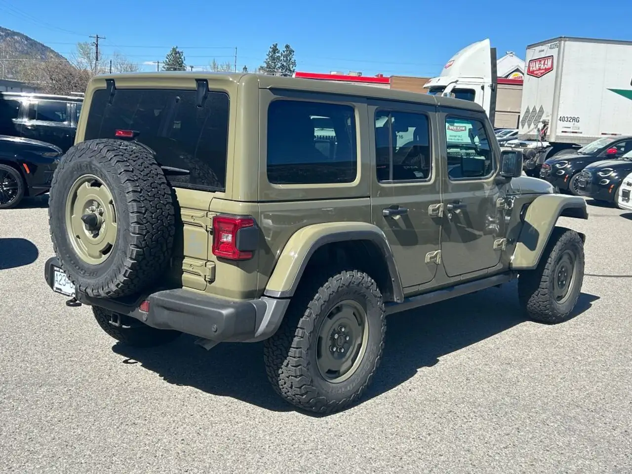 Jeep Wrangler снимка Jeep Wrangler