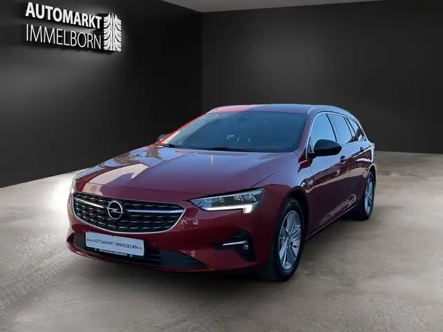 Opel Insignia view 3