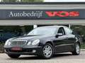 Mercedes-Benz E 240 Elegance | Youngtimer | Zeer nette auto! Blauw - thumbnail 1