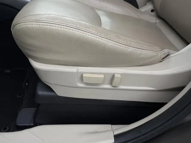 Mitsubishi Outlander view 29