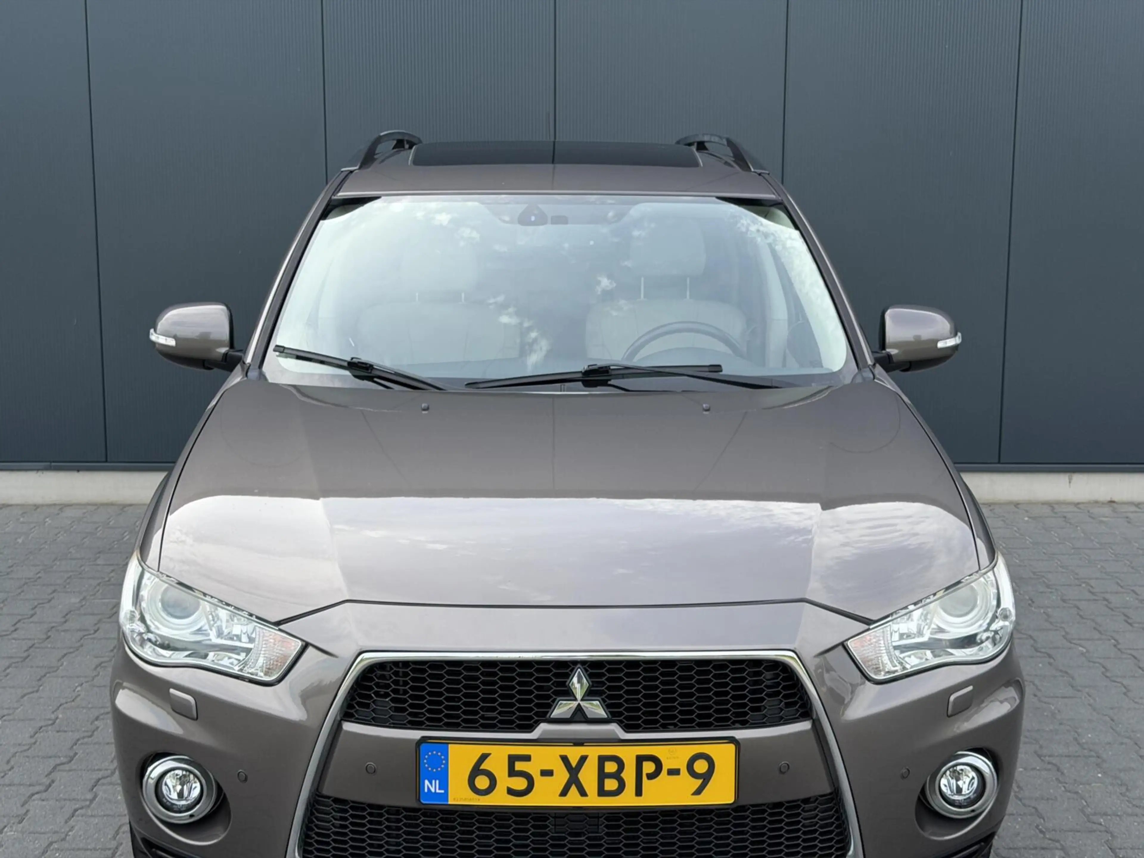 Mitsubishi Outlander 2.0 Edition Two Leder - Schuifdak - Xenon - 3e Eig — photo 14