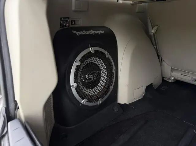 Mitsubishi Outlander view 27