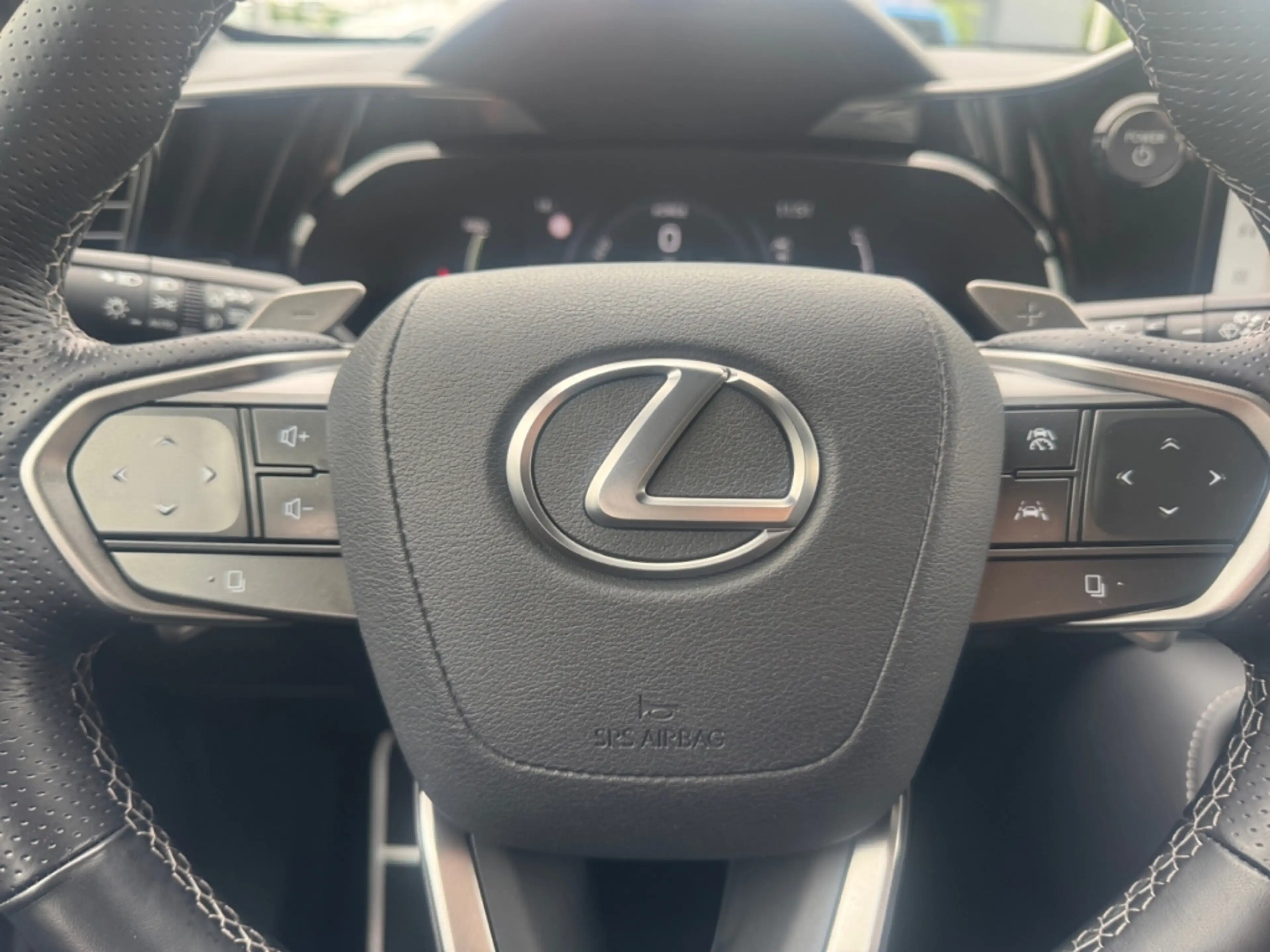 Lexus NX 450h+ E-FOUR F SPORT *20''*360°*HUD*Leder*ACC* — photo 13