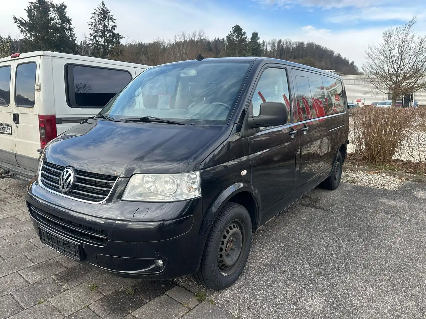 Volkswagen T5 Caravelle 4Motion LR, PDC, EXPORT Schwarz - 2