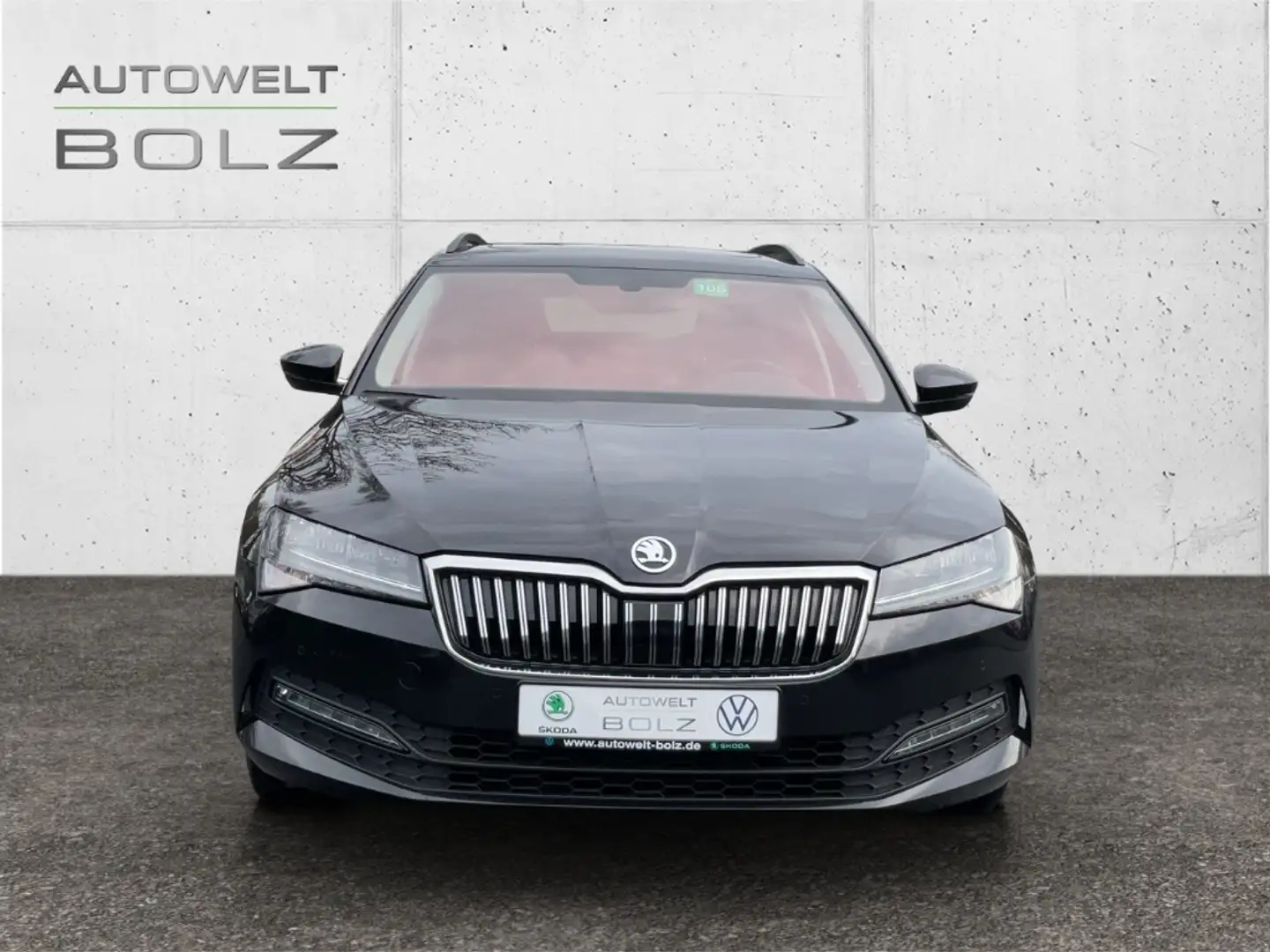 Skoda Superb Combi Ambition 2.0 TDI AHK Panodach Navi Digitales Schwarz - 2