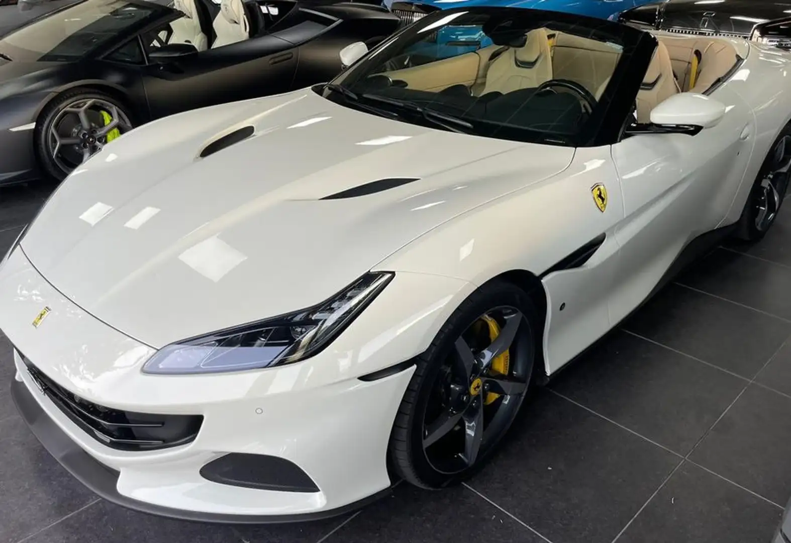 Ferrari Portofino M Beyaz - 2