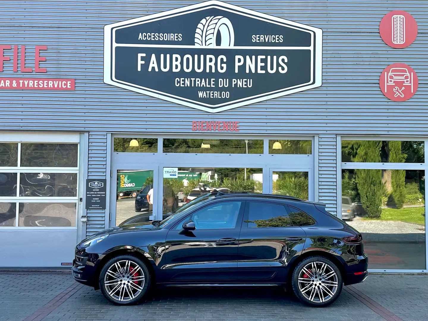 Porsche Macan *Bi-Turbo*2-PRO/OWNER*HISTORIQUE-100%-PORSCHE* Noir - 2