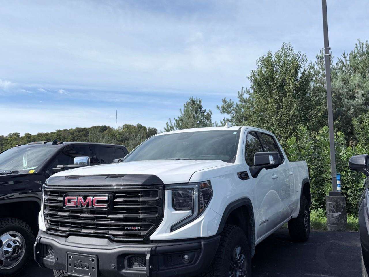 2026 GMC Sierra 1500 4WD Crew Cab 147  AT4X