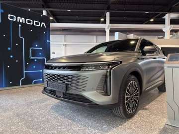 Omoda shs-p 1.5 tgdi phev premium i-awd