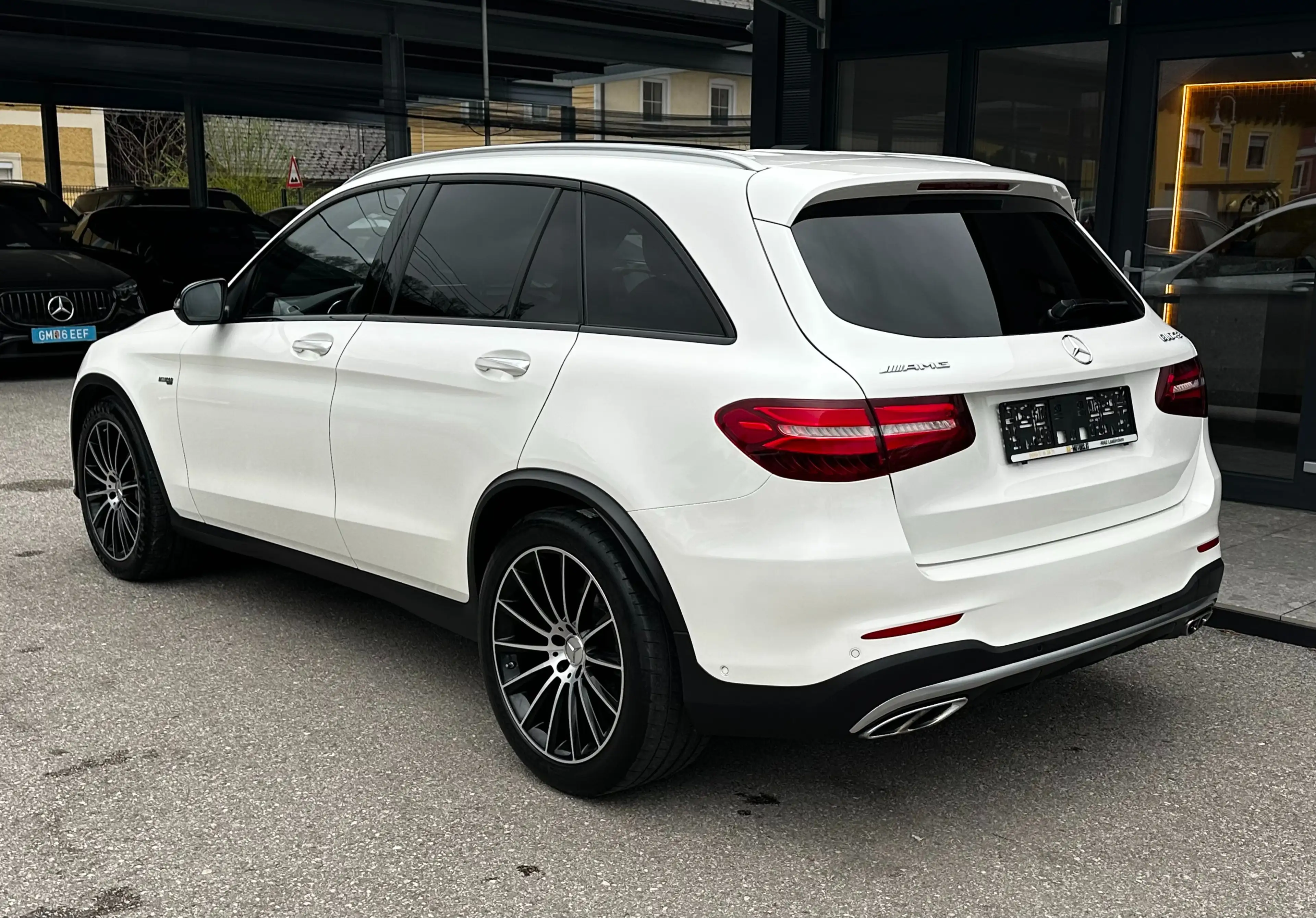Mercedes-Benz GLC 43 AMG 4Matic 1.Besitz*Designo*Burmester*ACC*360°*20" — photo 10