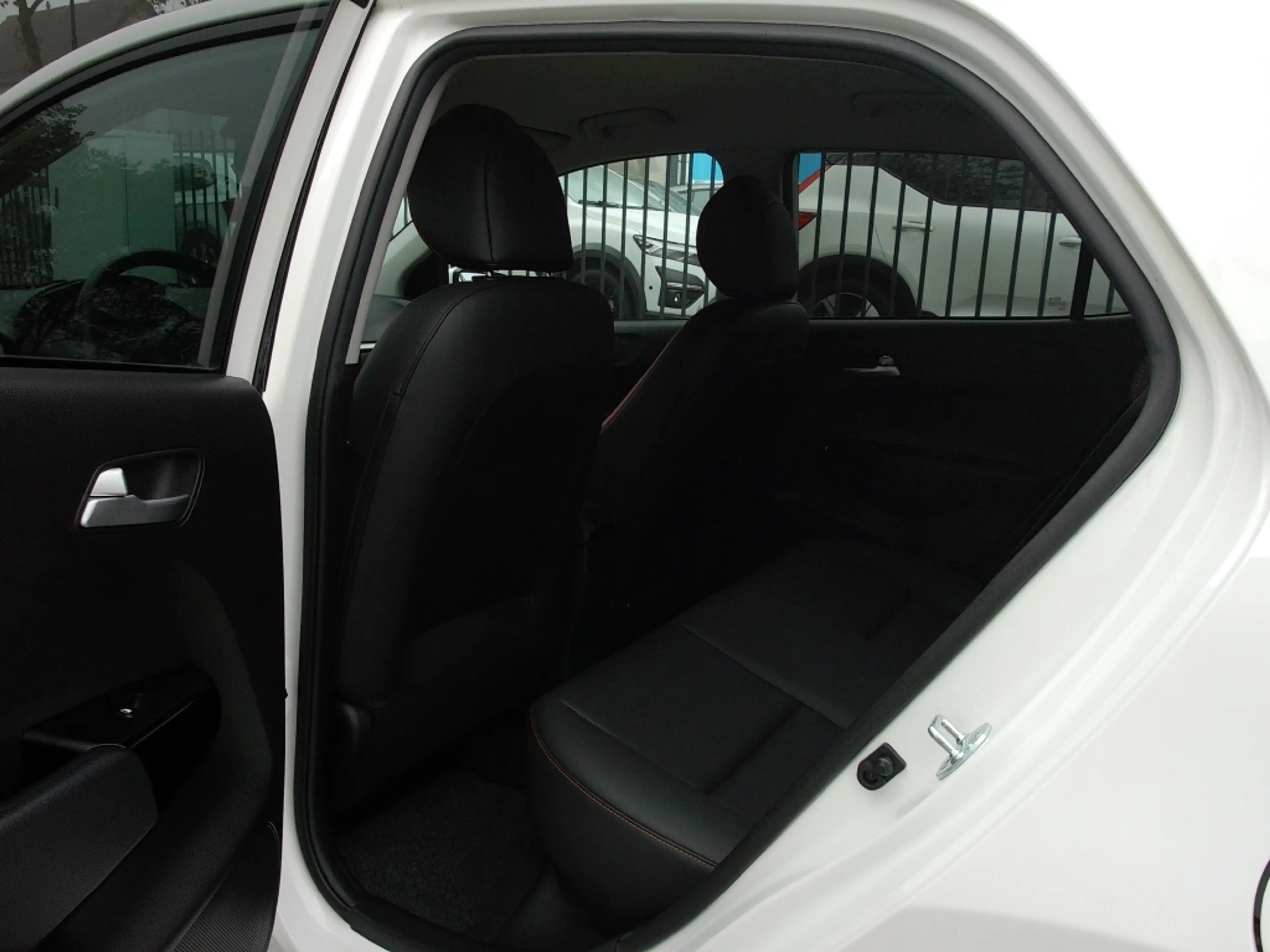 Kia Picanto 1.0 DPi 67pk 4-zits GT Line Clima Multimedia Leder — photo 22
