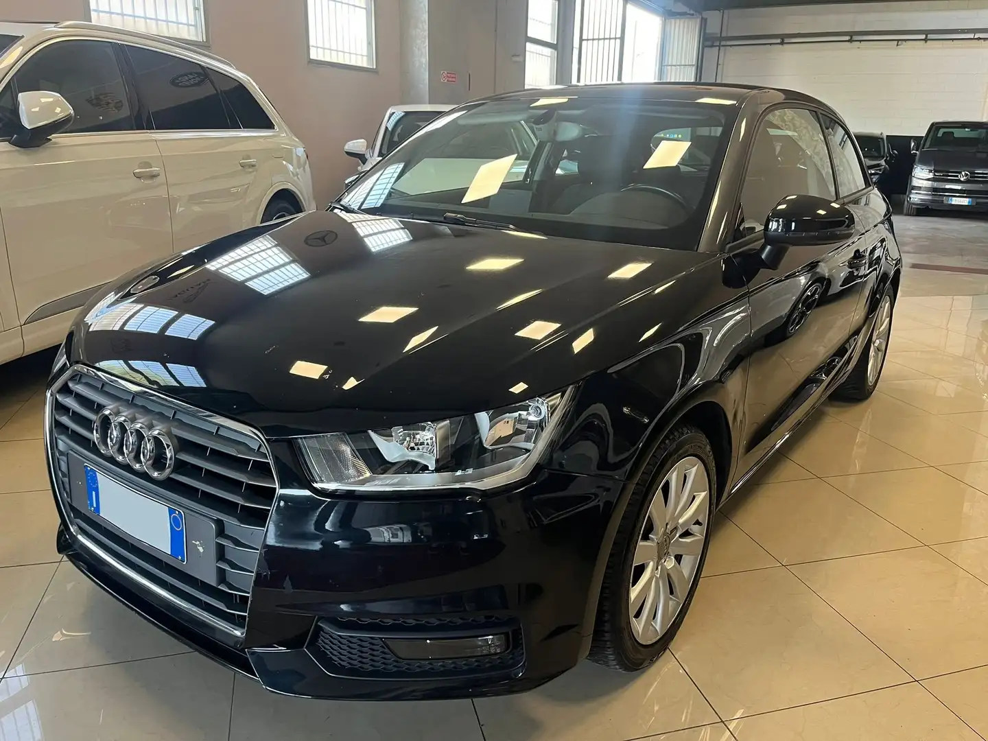 Audi A1 1.4 TDI S TRONIC ADMIRED Nero - 1
