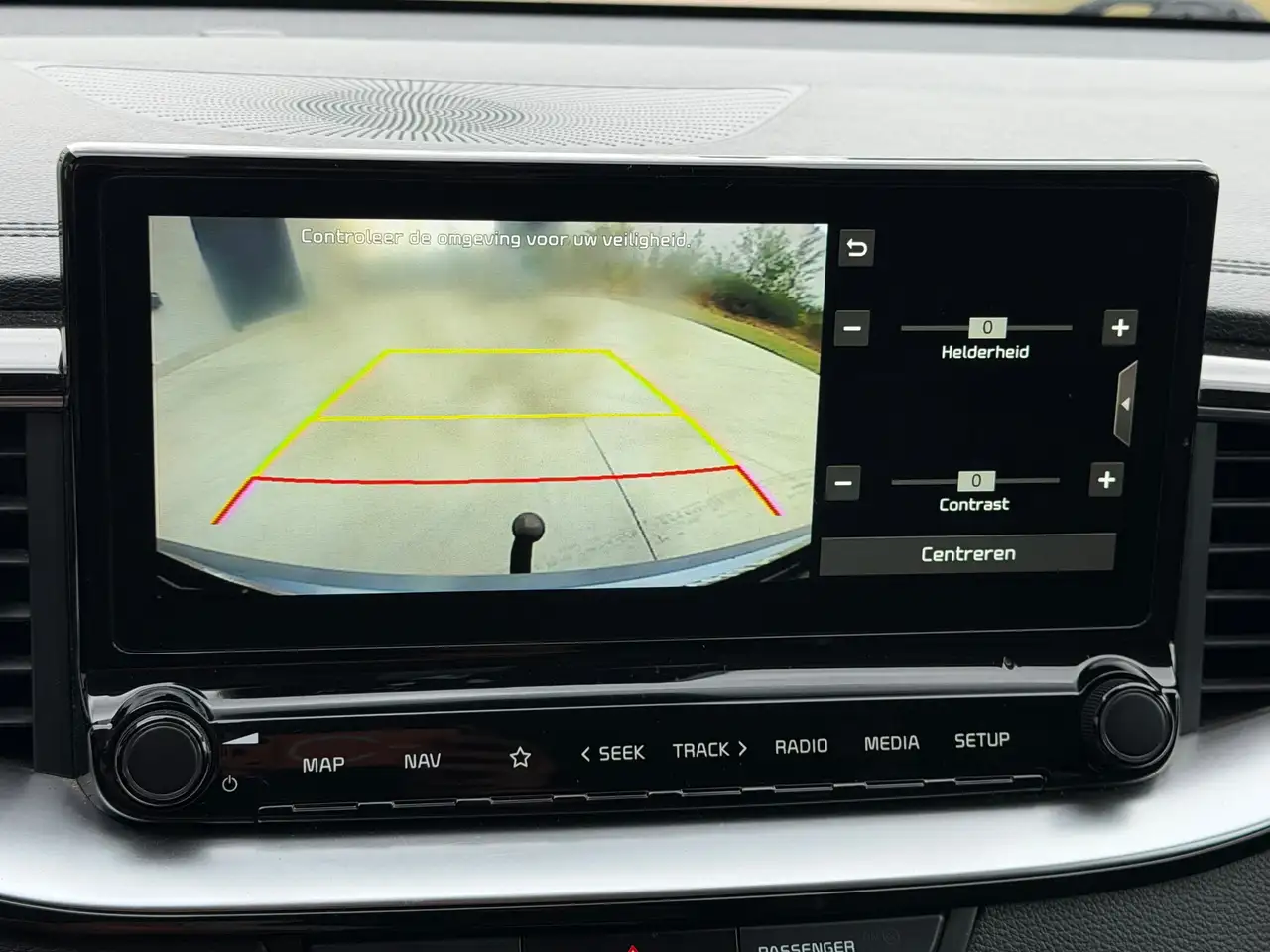 Kia Ceed 1.6 CRDi Euro 6d / NAVI / CARPLAY/ CAMERA/ LEDER, миниатюра 11