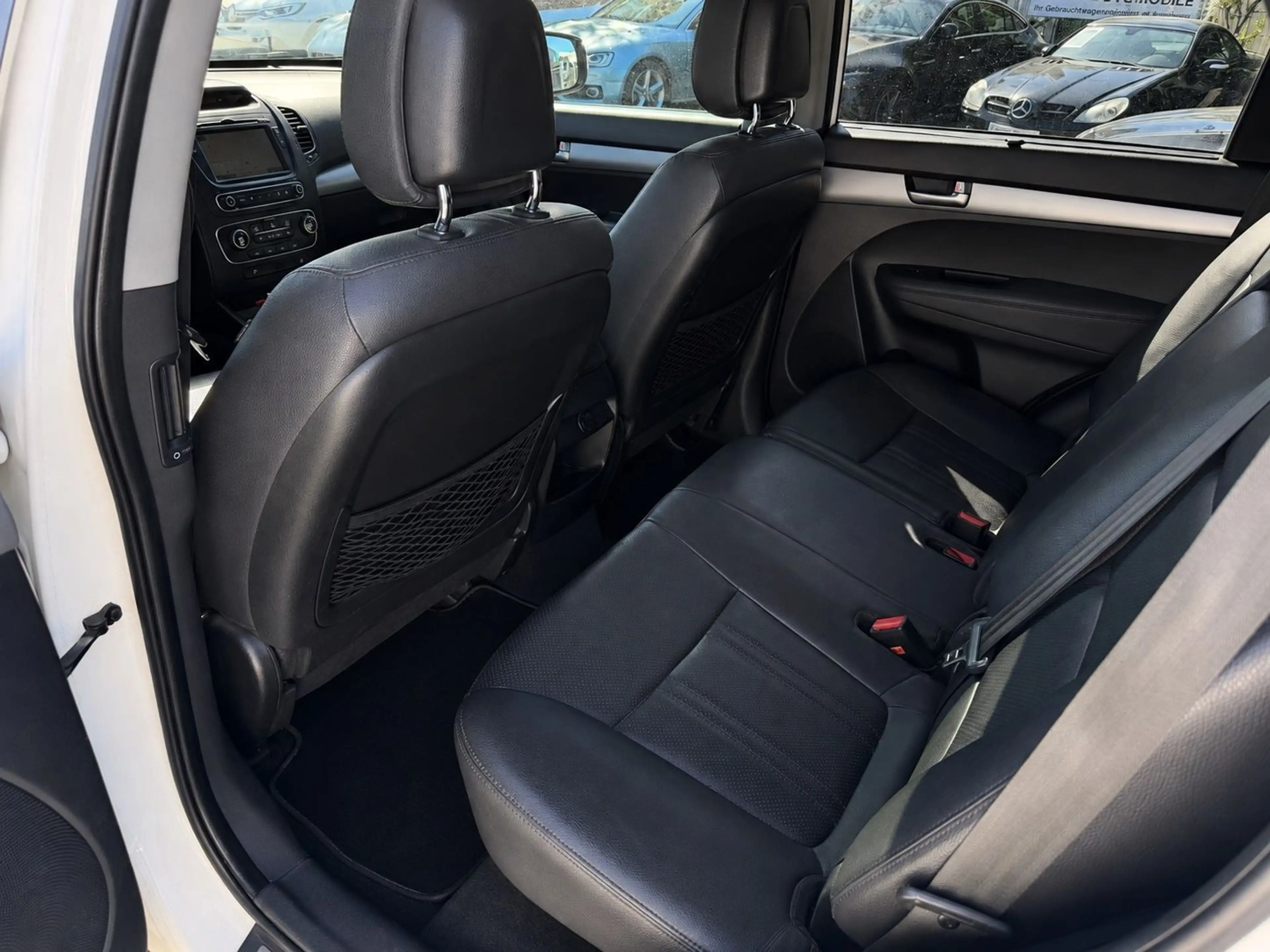 Kia Sorento Spirit 4WD Automatik*Xenon*Tempomat*Pano — photo 14