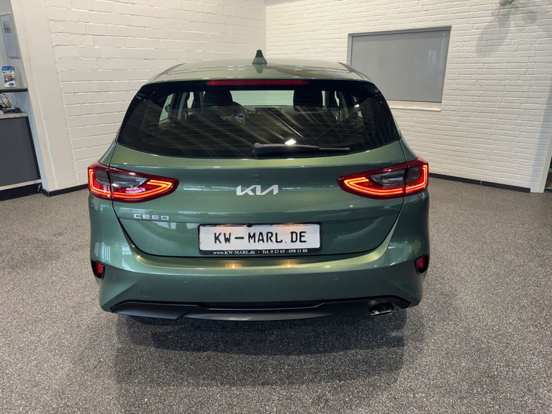 Kia Ceed / cee'd /Ceed AUTOM.NAVI+CAM KLIMA SITZH.ALLWETTER — photo 6