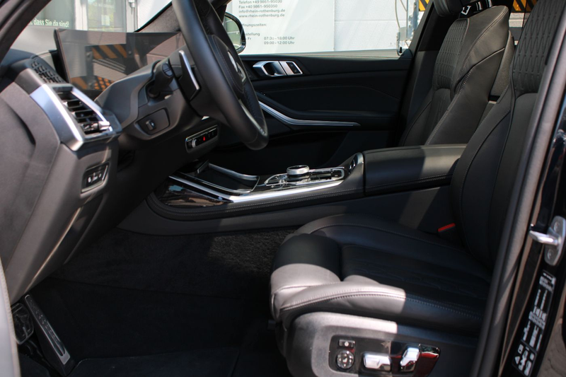 BMW X7 xDrive40i M Sport pro ExecutivePro PanoSky — photo 8