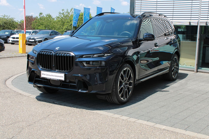 BMW X7 xDrive40i M Sport pro ExecutivePro PanoSky — photo 2