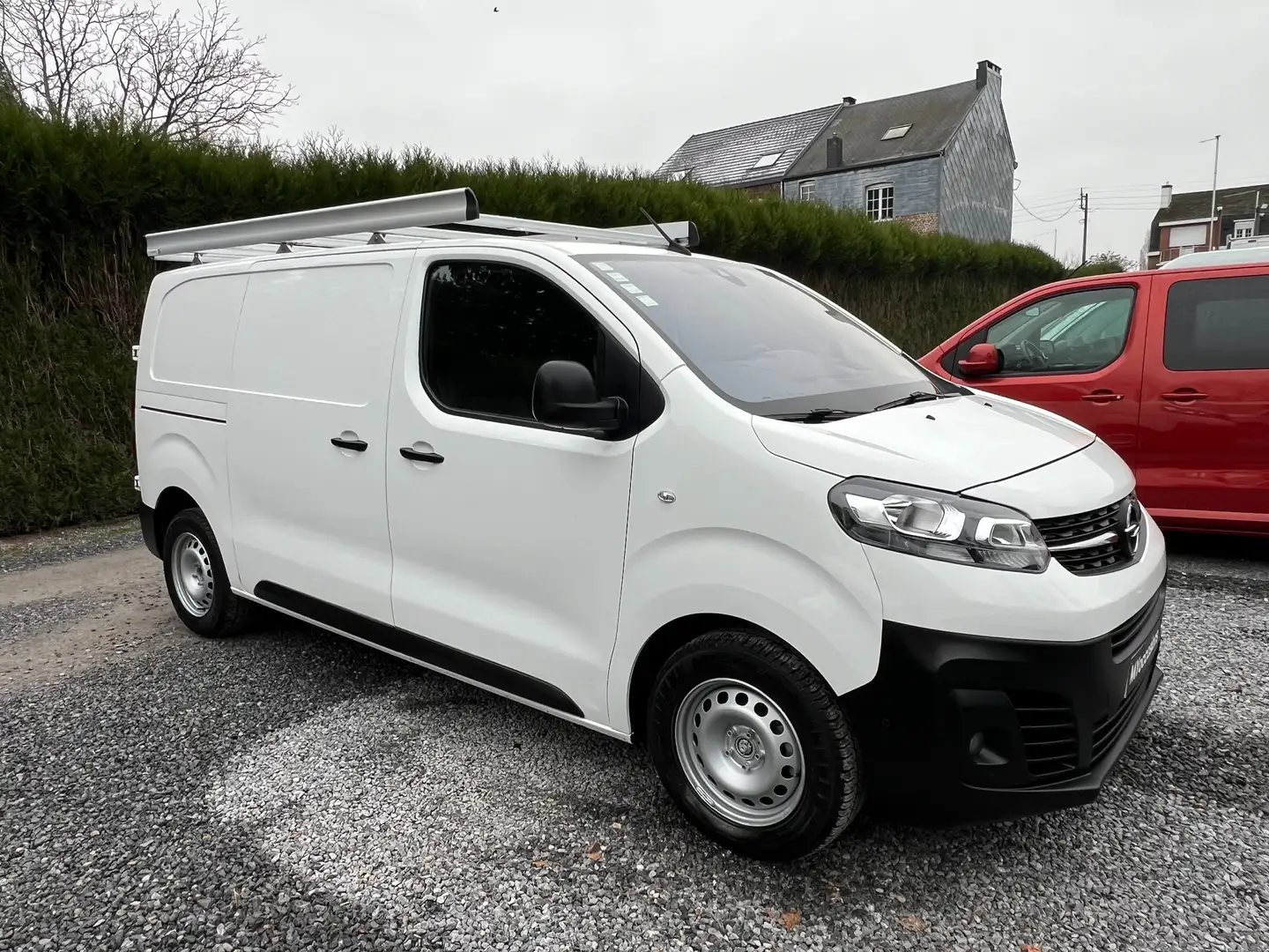 Opel Vivaro 2.0 CDTi L2H1 - EURO 6 d - TVA DEDUCTIBLE - A VOIR Weiß - 2