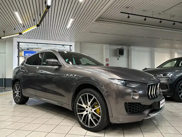 Maserati Levante V6 Diesel 275 CV AWD - Tetto - Maserati Service