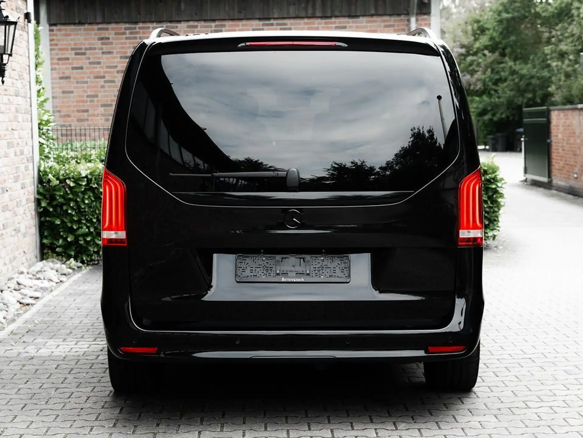 벤츠 Mercedes-Benz V-Class V 300 2024 검정 사진 5