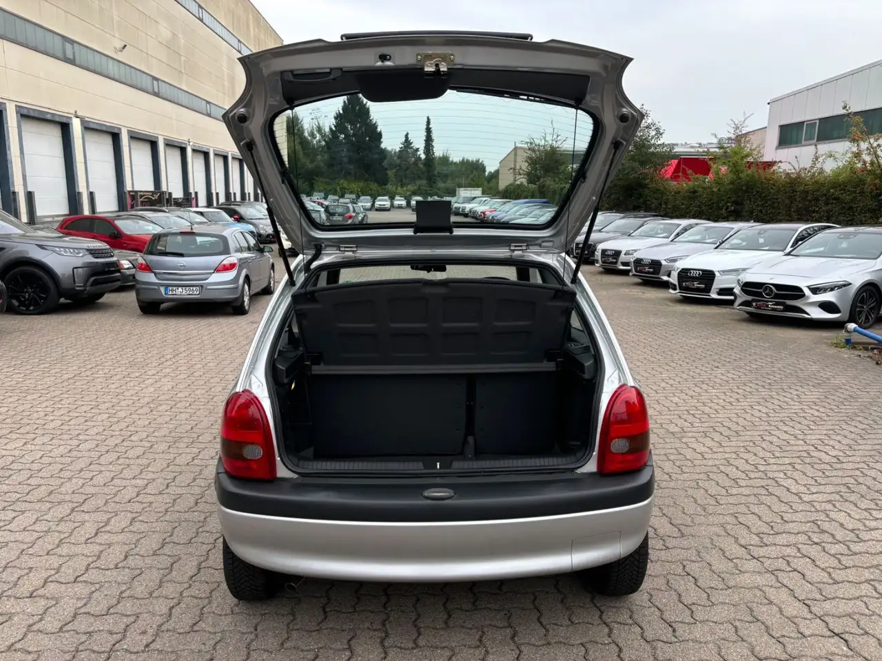 Opel Corsa 1.4 16V Vogue Original 22.000km TÜV NEU, foto 9