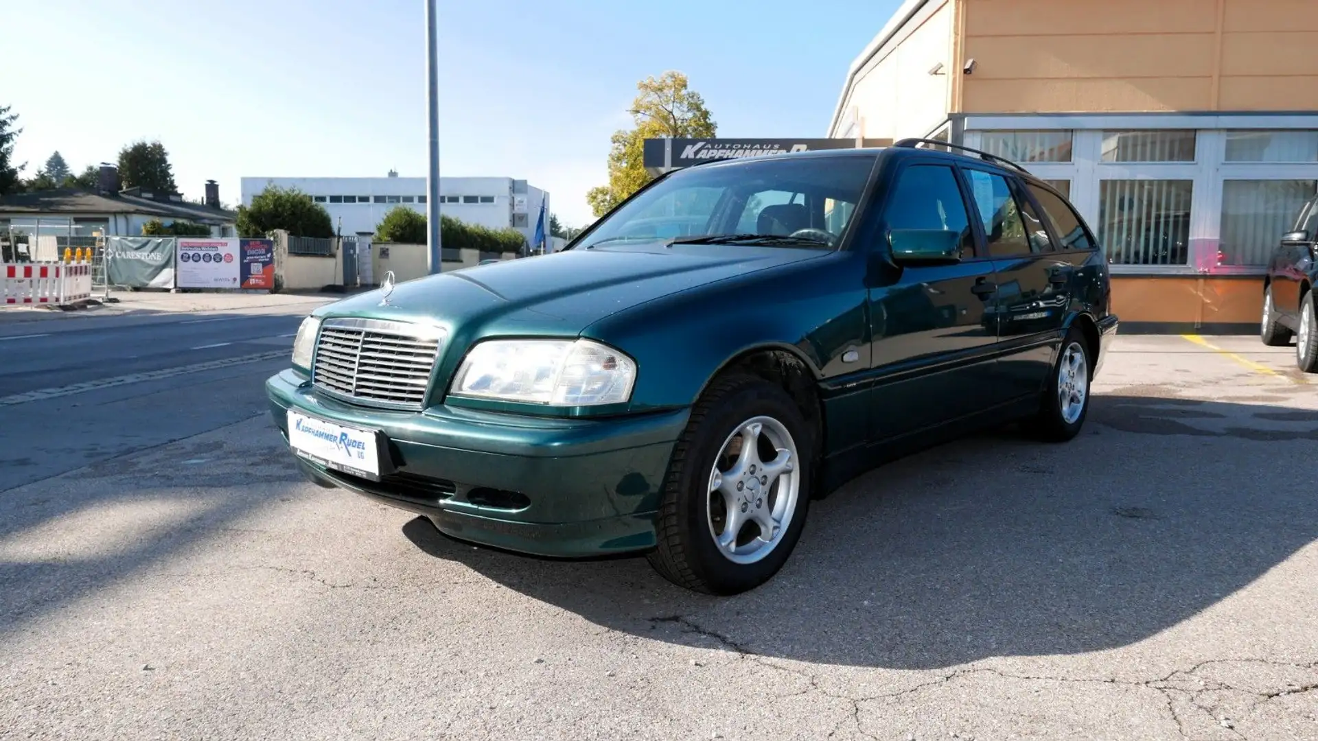 Mercedes-Benz C 180 T CLASSIC gepflegter Youngtimer Vert - 2