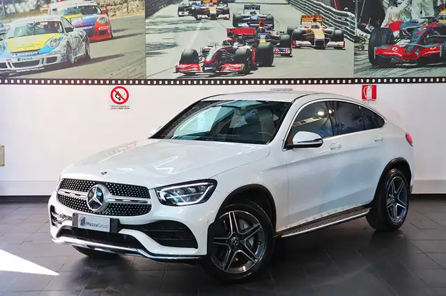 Mercedes-Benz GLC 300 d 4Matic Coupé Premium AMG - PEDANE LATERALI