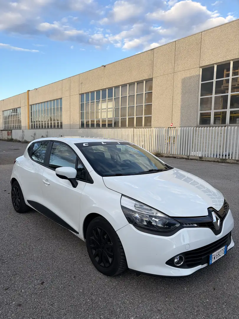 Renault Clio 5p 1.2 Wave 75cv TRATTABILE - 1