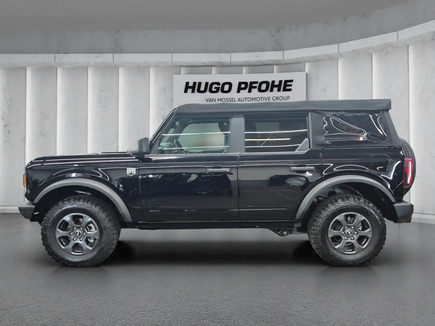 Ford Bronco BIG BEND 2.3 Schwarz - 2