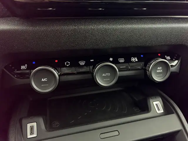 Citroen C4 view 12