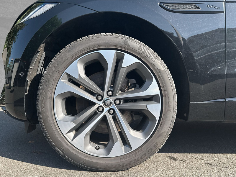 Jaguar F-Pace F-PACE D300 AWD R-Dynamic HSE 90th Anniversary E — photo 9