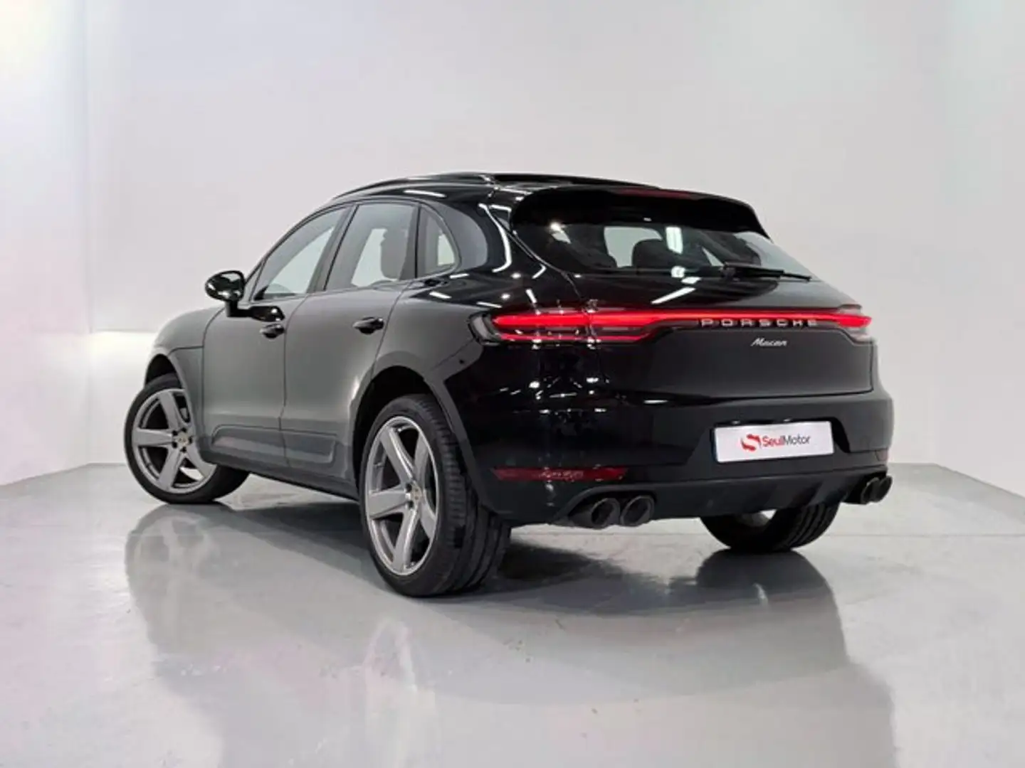 Porsche Macan Aut. Negro - 2