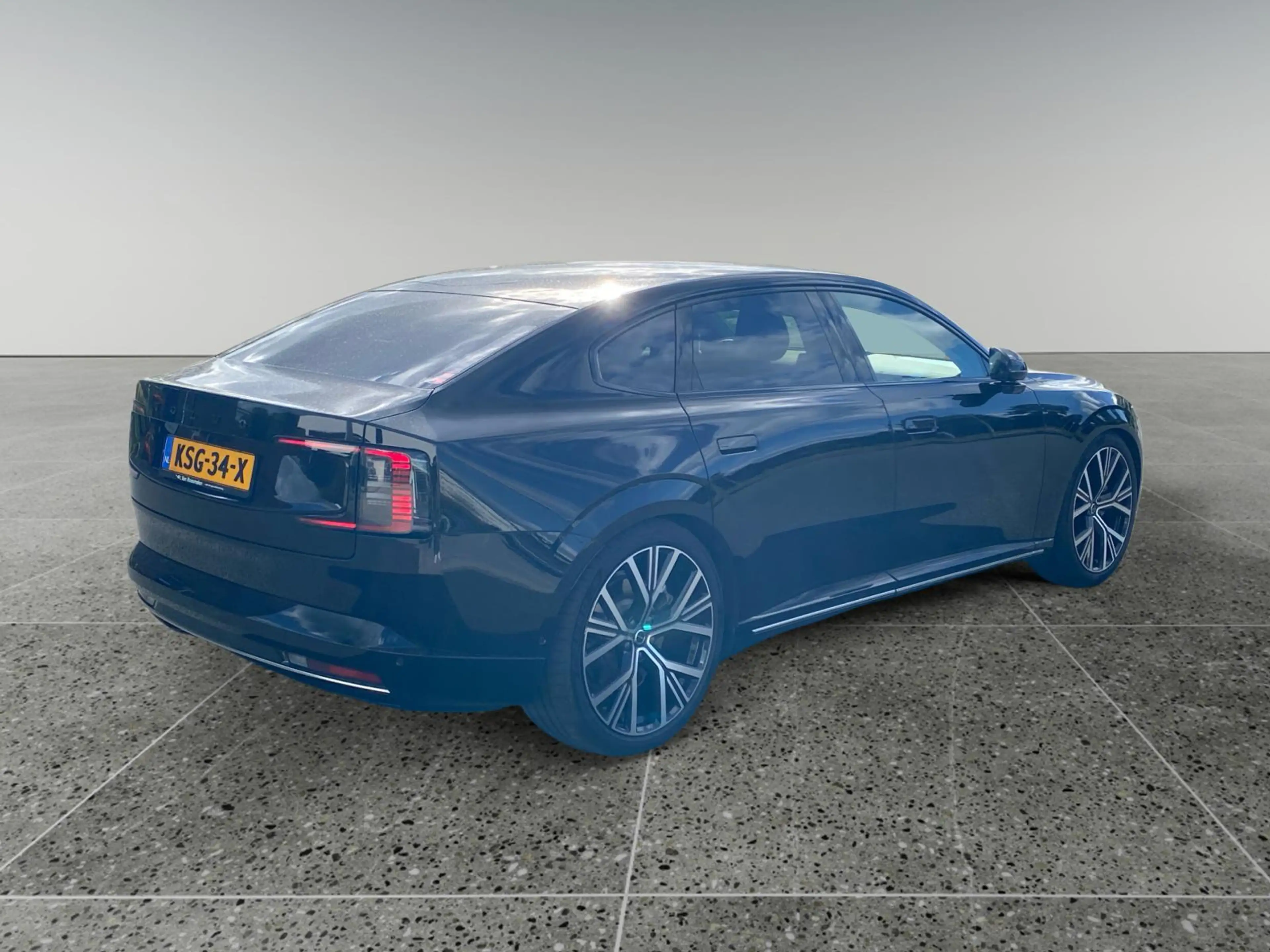 Volvo ES90 Single Motor Ext. R. Ultra Launch Edition 92 kWh — photo 5