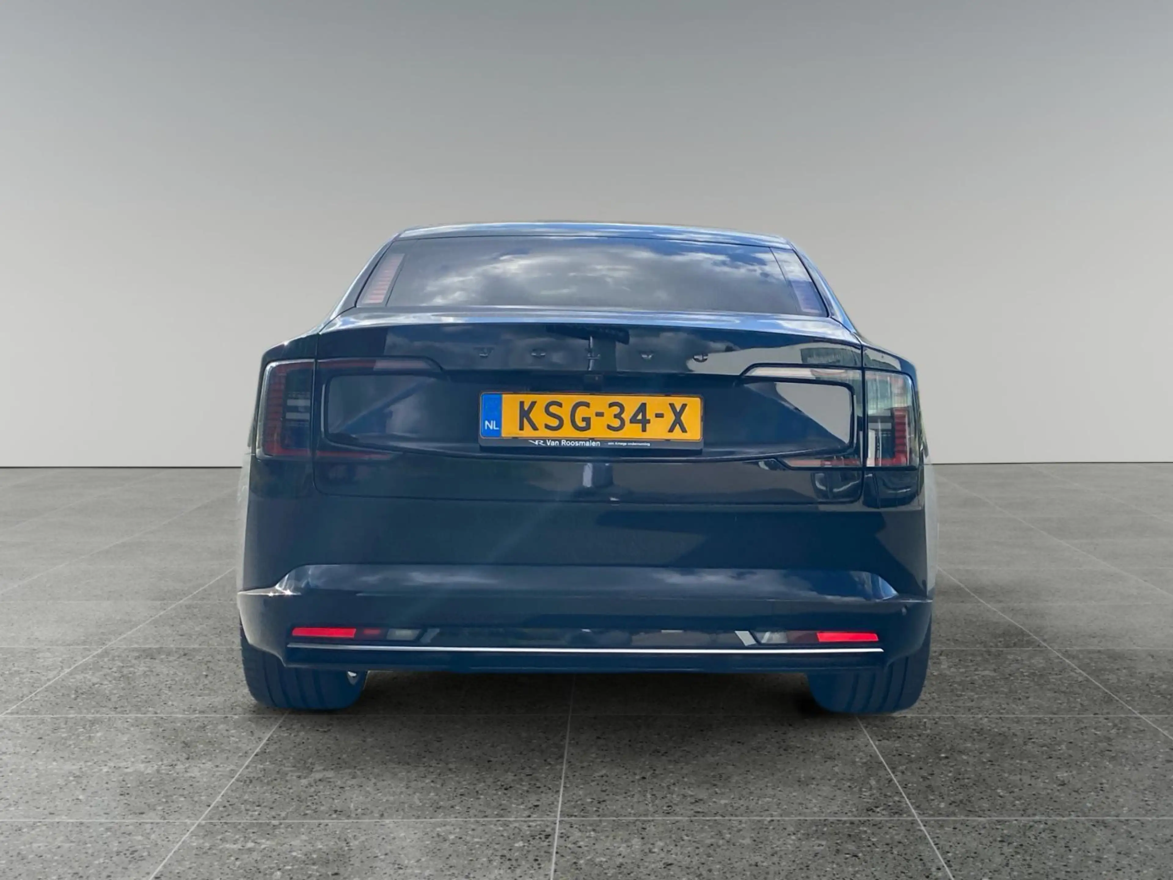 Volvo ES90 Single Motor Ext. R. Ultra Launch Edition 92 kWh — photo 4