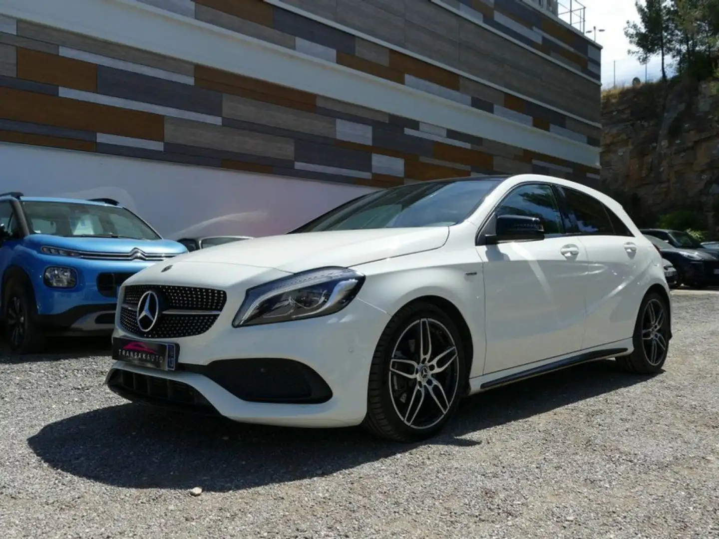 Mercedes-Benz A 200 200 D WHITE ART EDITION 136 Ch 7g-DCT Weiß - 1