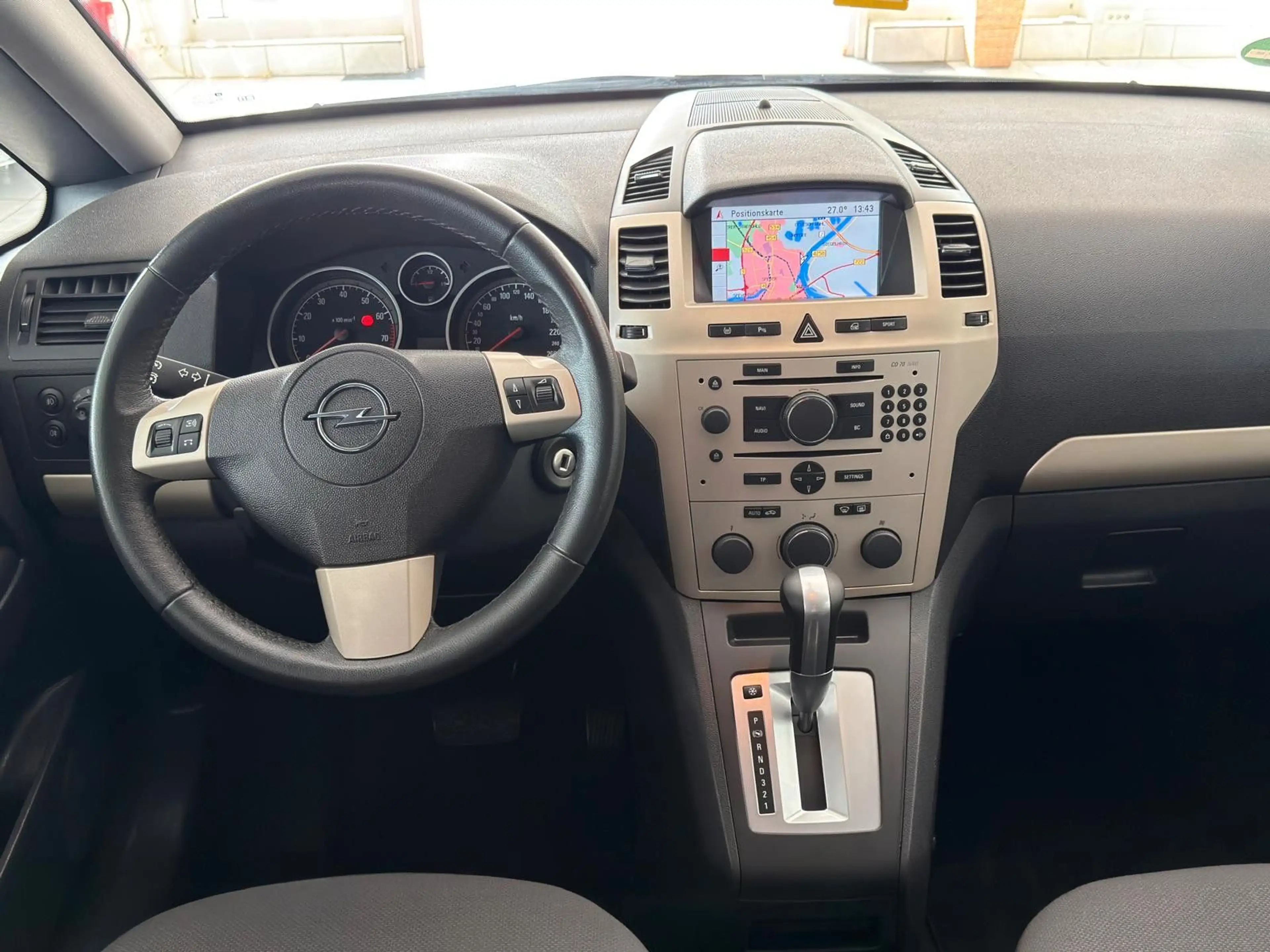 Opel Zafira B Innovation+Automatik+Navi+Xenon+AHK — photo 11