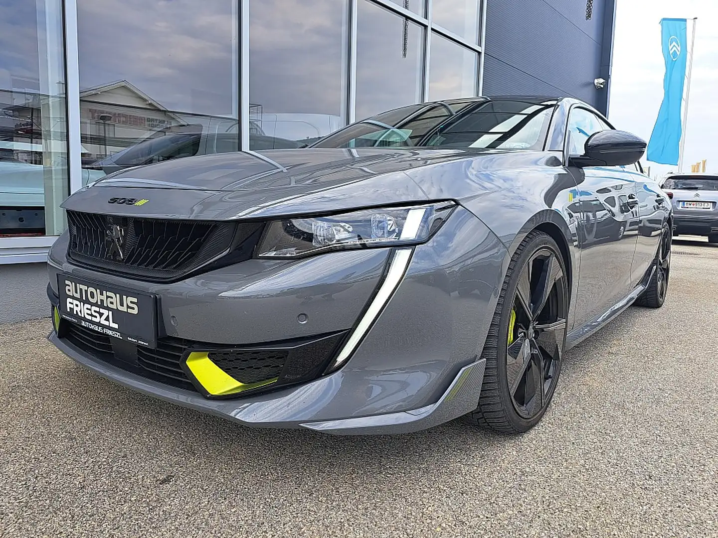 Peugeot 508 Hybrid 360 e-EAT8 Peugeot Sport Engineered Aut. Сірий - 1