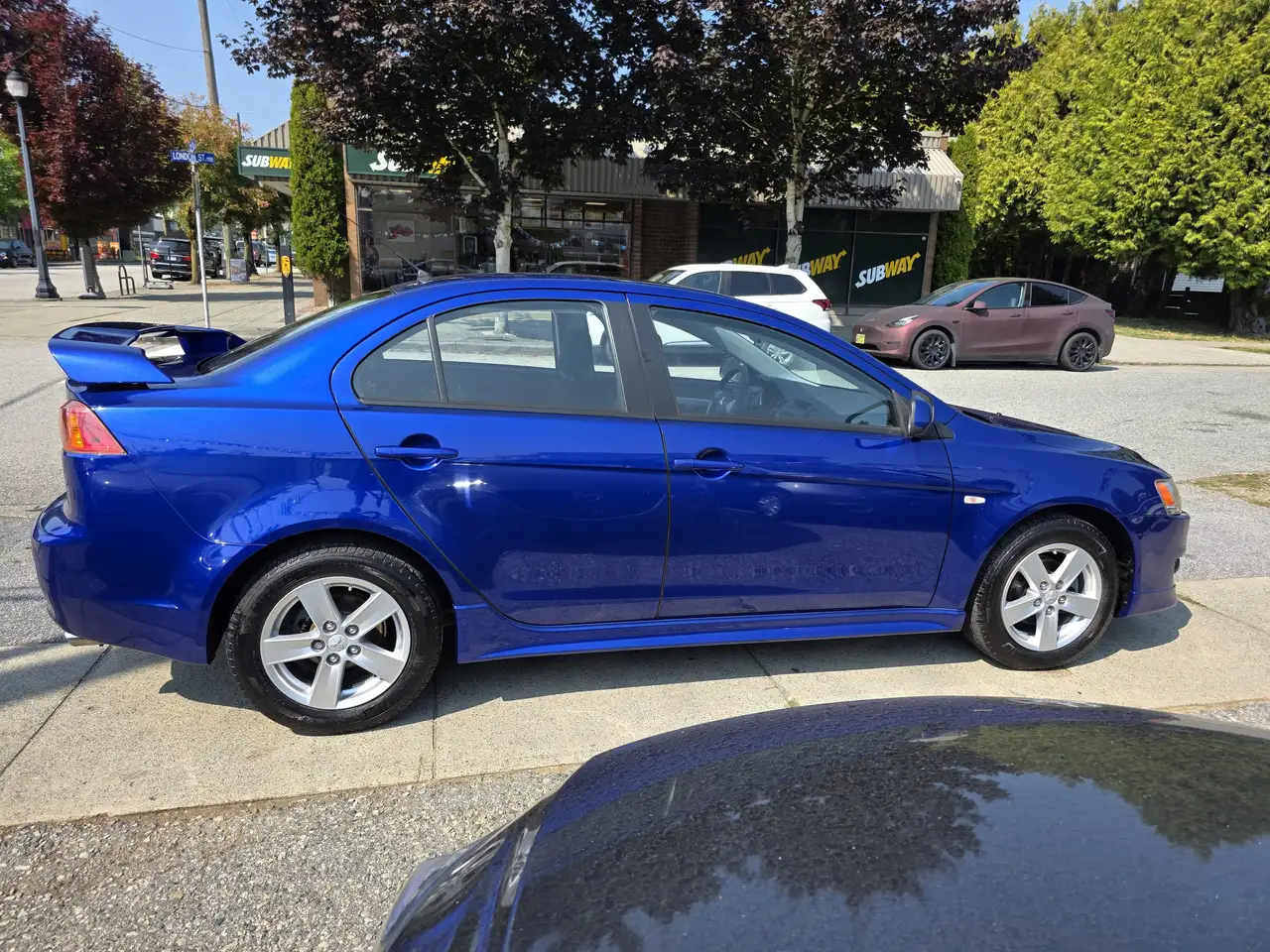 Mitsubishi Lancer снимка Mitsubishi Lancer