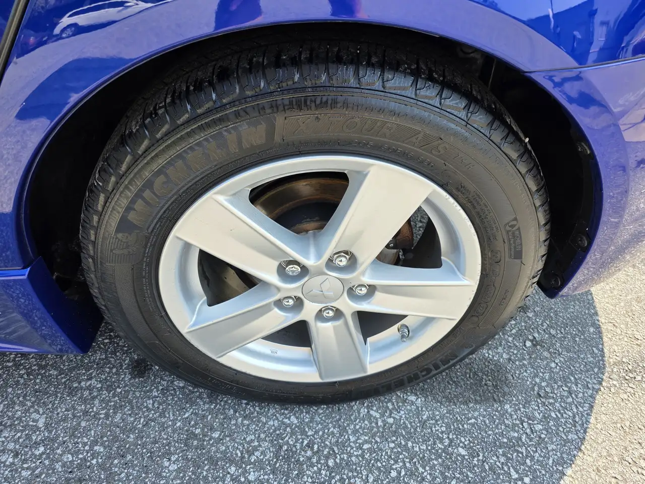 Mitsubishi Lancer снимка Mitsubishi Lancer