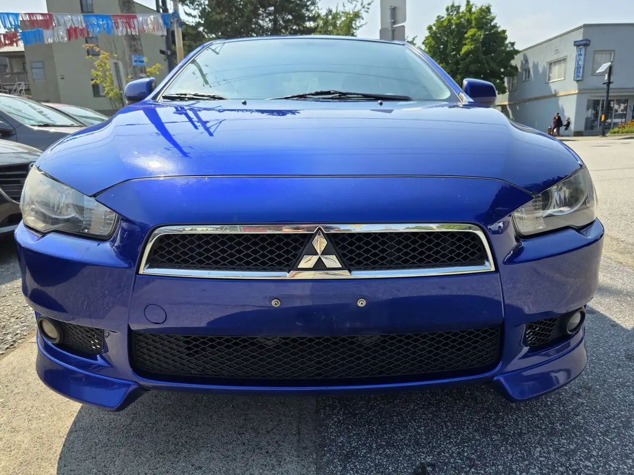 Mitsubishi Lancer снимка Mitsubishi Lancer