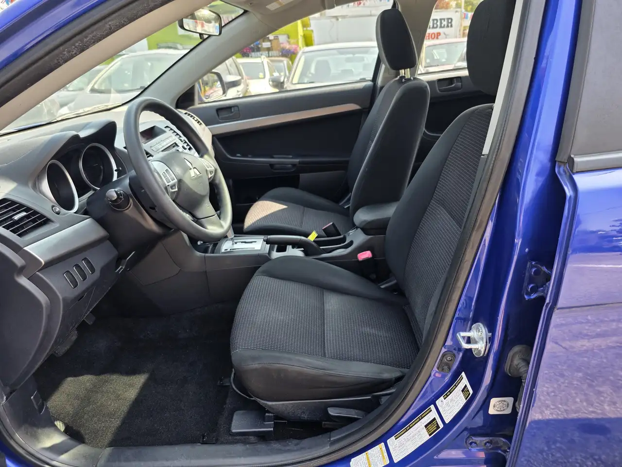 Mitsubishi Lancer снимка Mitsubishi Lancer