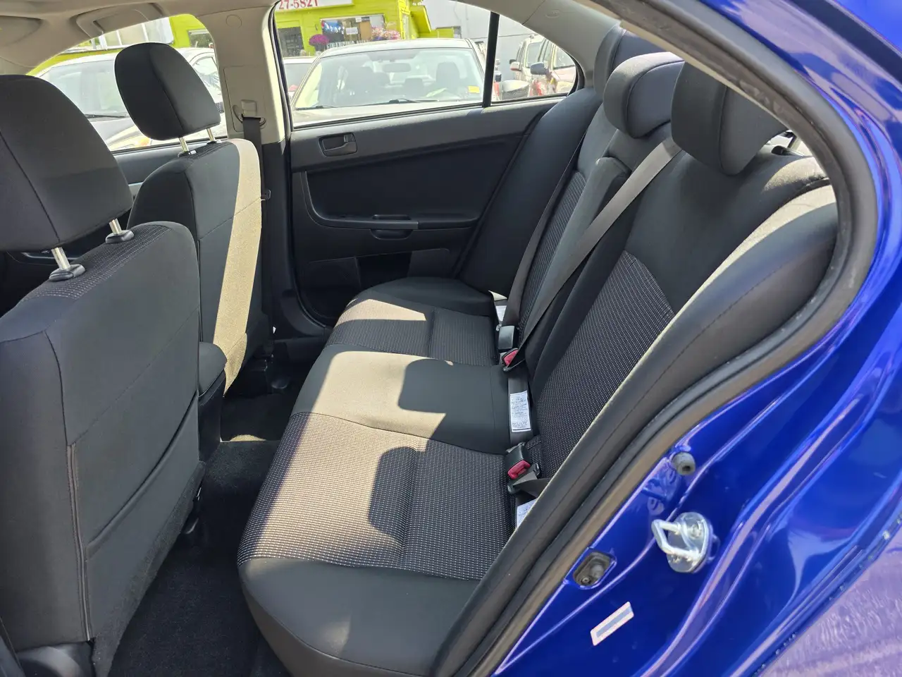 Mitsubishi Lancer снимка Mitsubishi Lancer