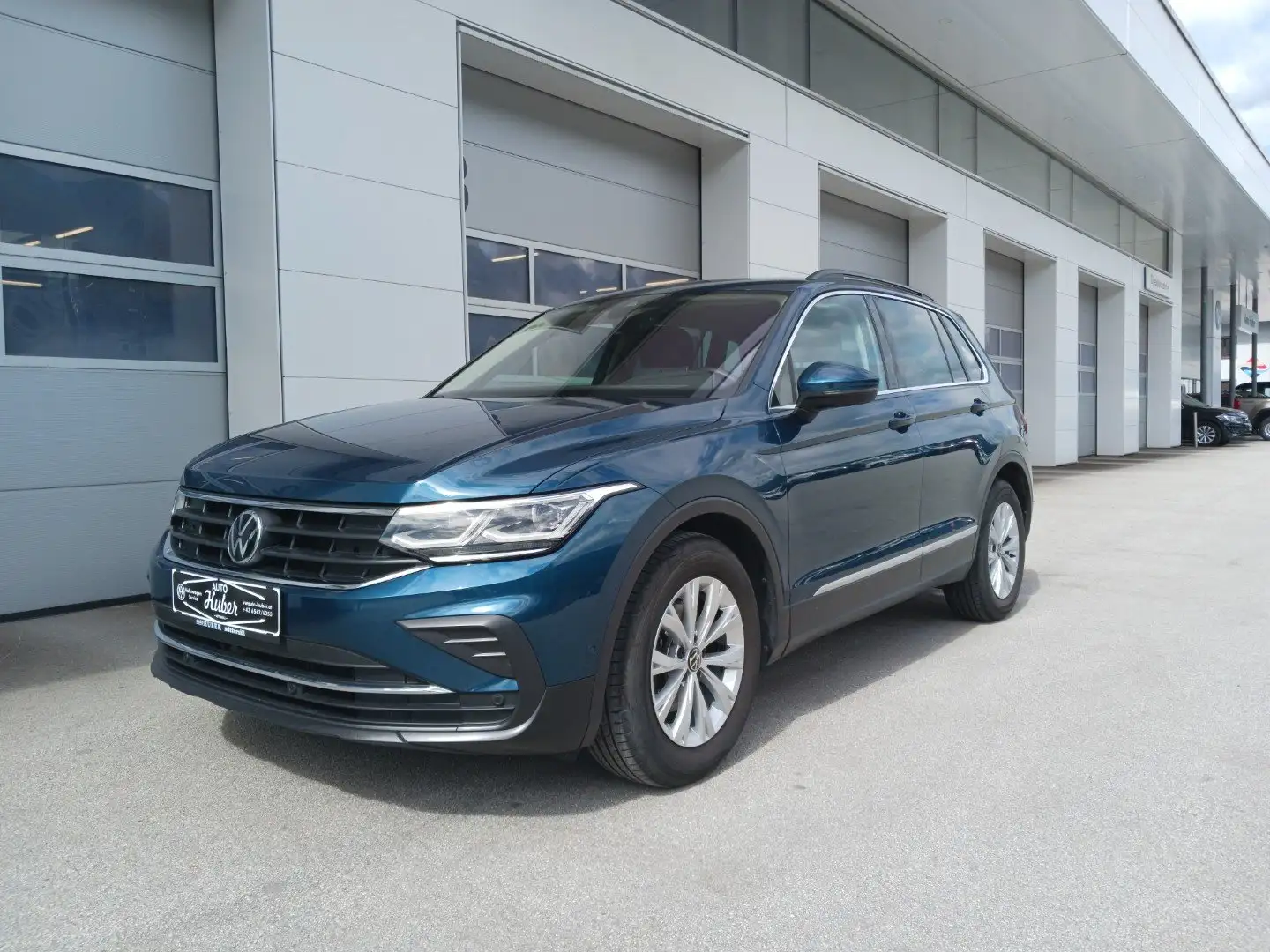 Volkswagen Tiguan Life Blau - 1