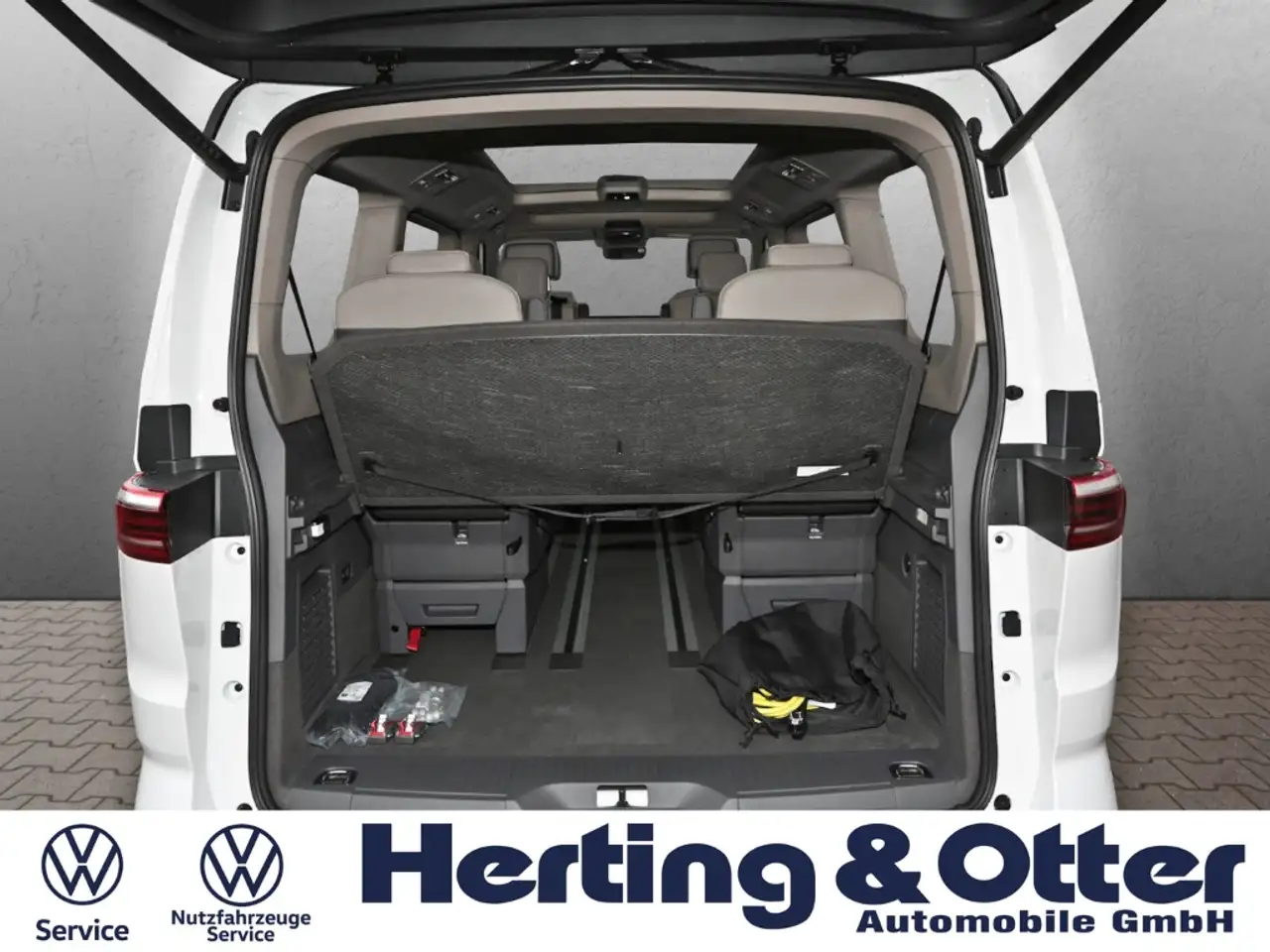 Volkswagen T7 Multivan Edition eHybrid LÜ 4x4 Pano Sound AHK Matrix HUD K 16