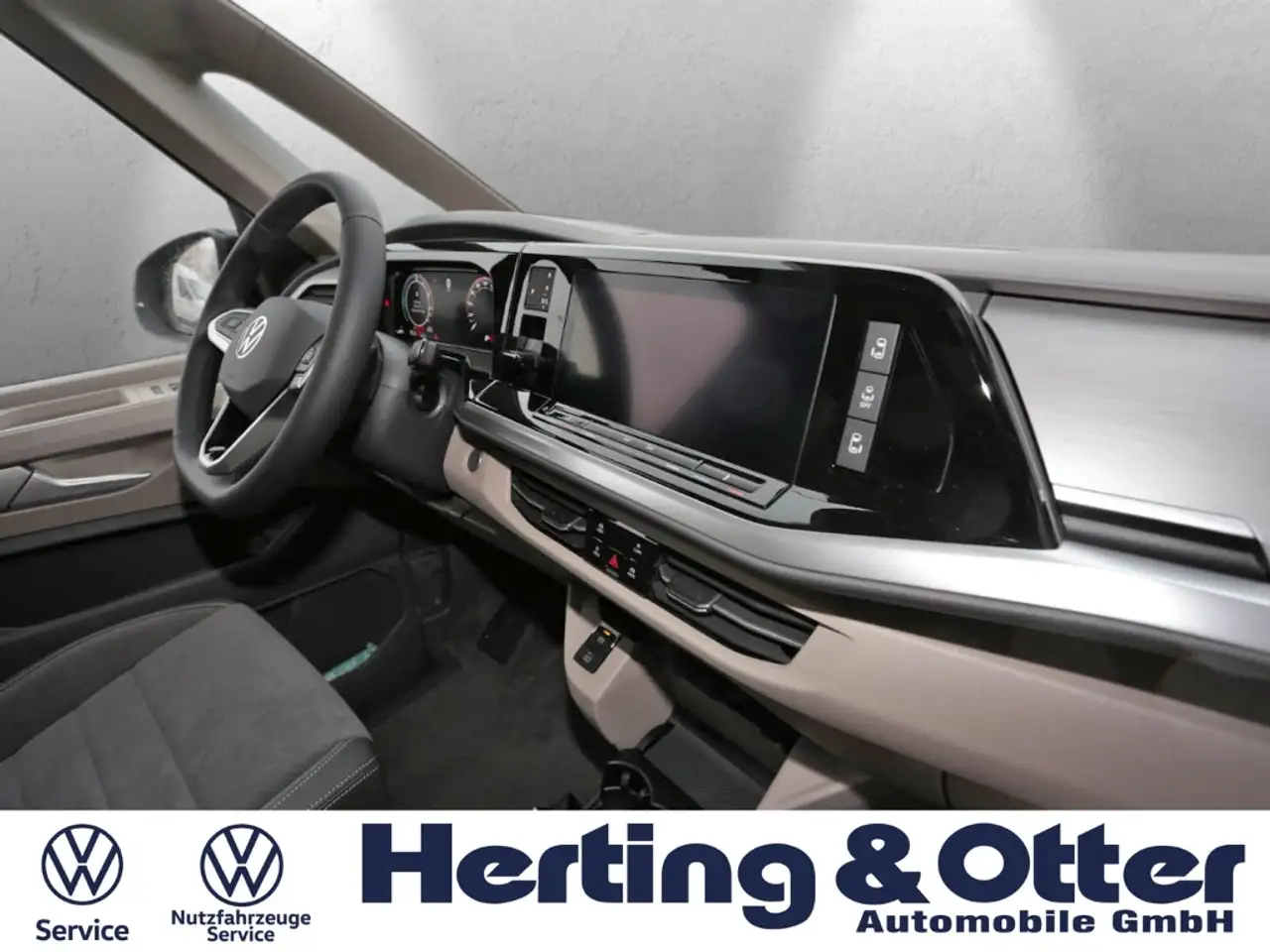 Volkswagen T7 Multivan Edition eHybrid LÜ 4x4 Pano Sound AHK Matrix HUD K 18