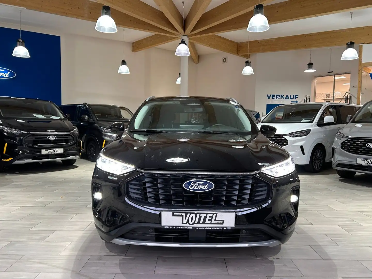 Ford Kuga Titanium Zwart - 2