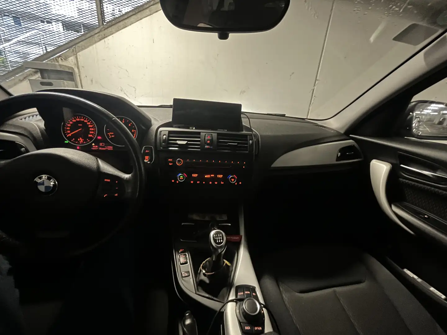 BMW 116 116d - 1